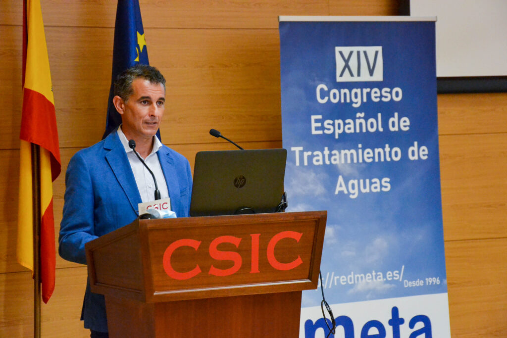Alberto Ortiz de EMASESA presenta MITLOP en el XIV Congreso español de tratamiento de aguas